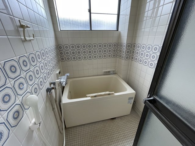 班目グリーンハイツの浴室