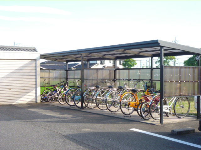 倉敷市北畝５丁目のアパートのその他共用部分|駐輪場
