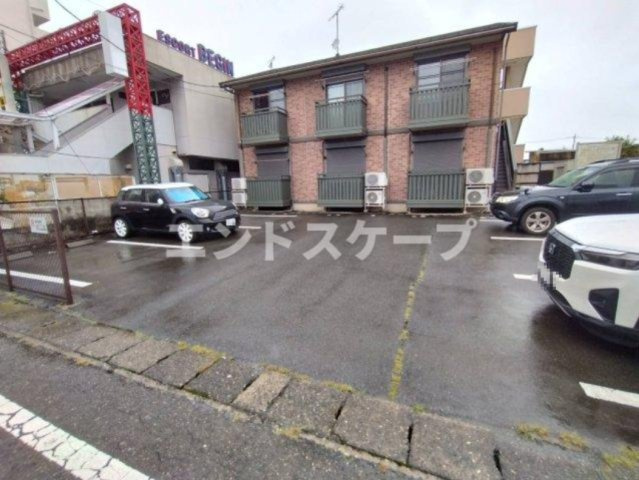 メゾン･アヴァンセの駐車場|高崎、前橋エリアのお部屋探しはエンドスケープまで！お客様の理想お聞かせ下さい♪