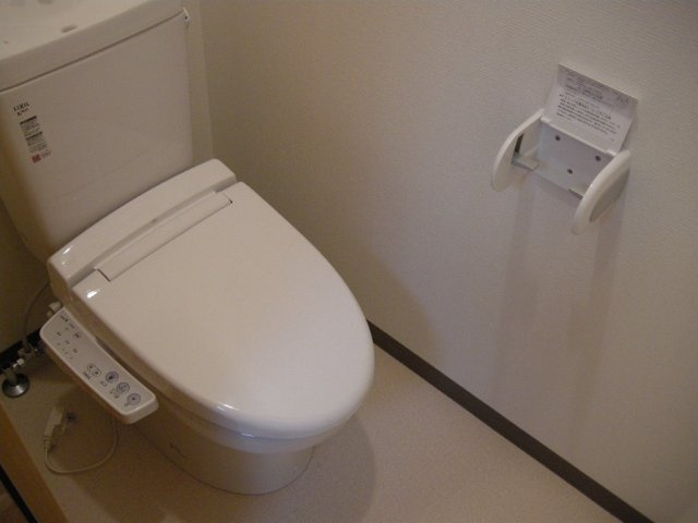 メゾンクレール宇内のトイレ
