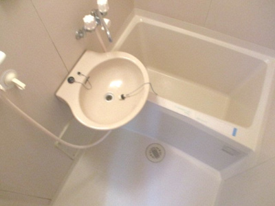 【浴室】 | エスペリアー小松 | きれいなお風呂です