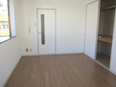 【居間・リビング】 | エスペリアー小松 | きれいな寝室です