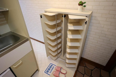 【玄関】 | アレイズ川角 | 下駄箱