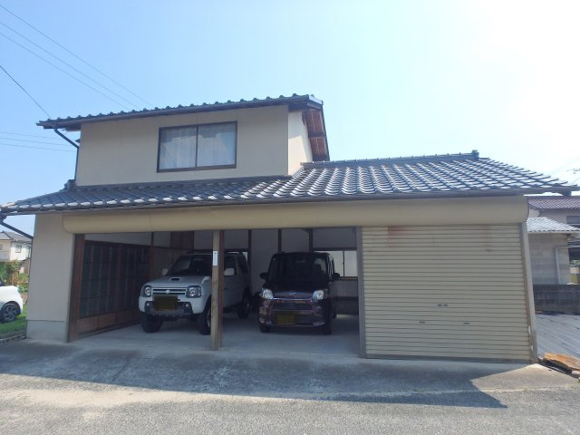 小寺月極駐車場