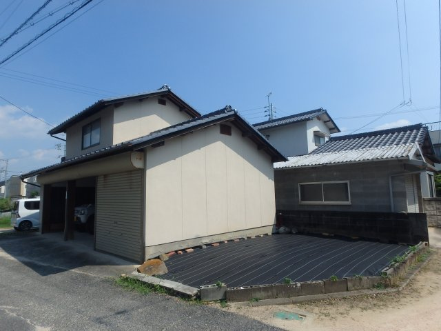 小寺月極駐車場の外観