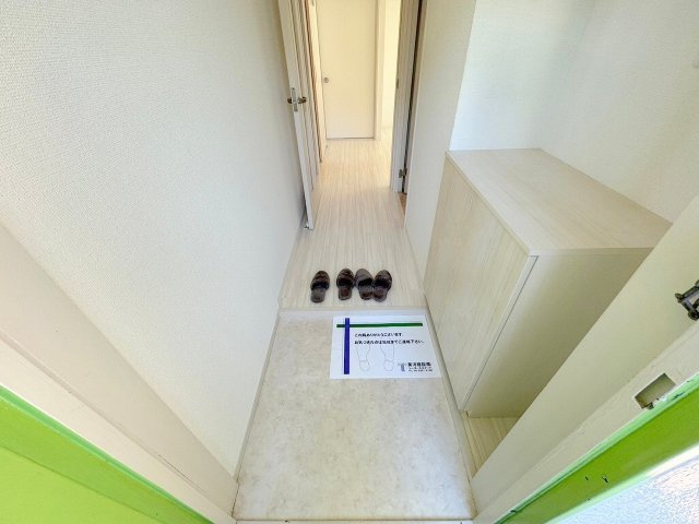 三番グリーンハイツの玄関