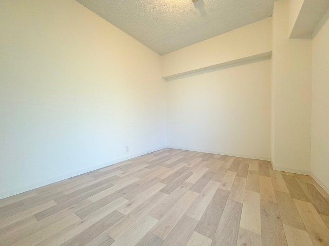 三番グリーンハイツの洋室