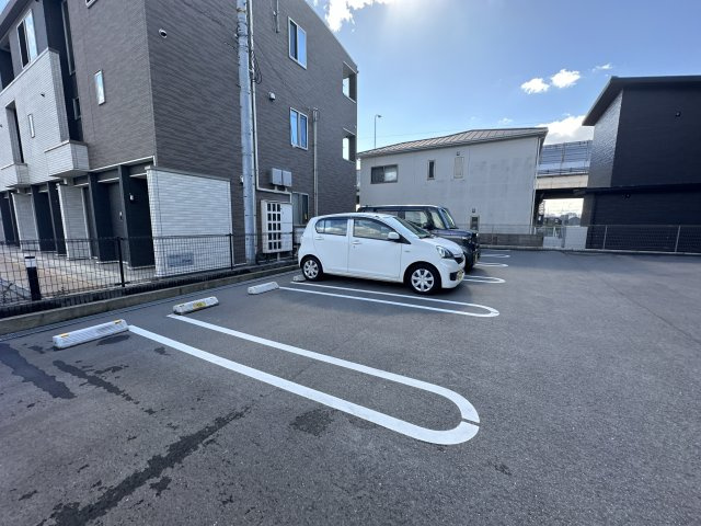 シャーメゾン　ソルテの駐車場