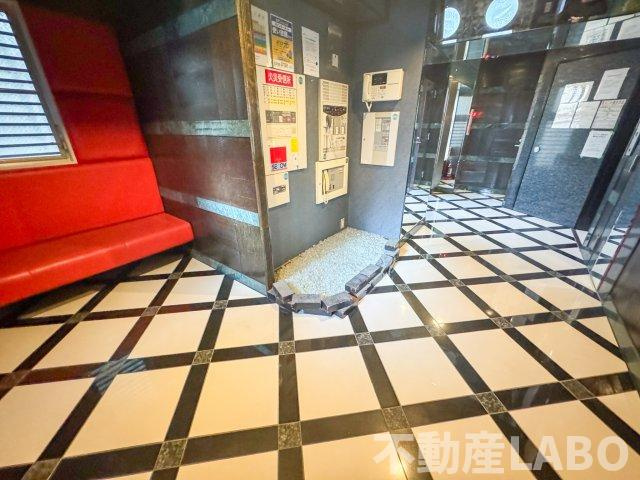 ZEUS桜川プレミアムのエントランス