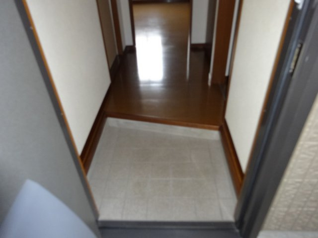 シャーメゾン志保B棟の玄関