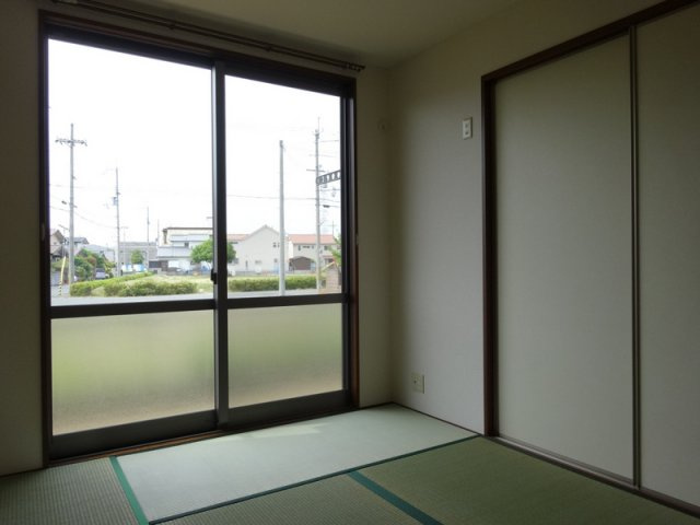 シャーメゾン志保B棟の寝室