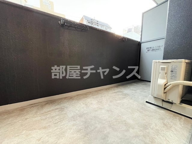 プレサンスTHE新栄のバルコニー