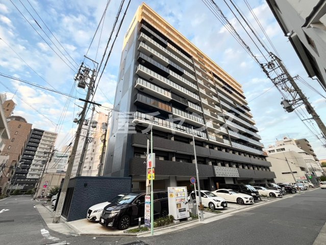 プレサンスTHE新栄の外観