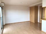 ガーデン斉宮司の内装