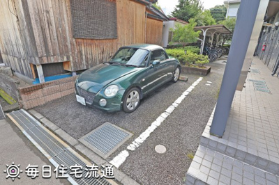 【駐車場】 | ヒルズ
