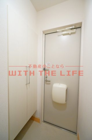 ディアマーレ【10，000円キャッシュバック対象物件】の玄関|落ち着いた玄関です