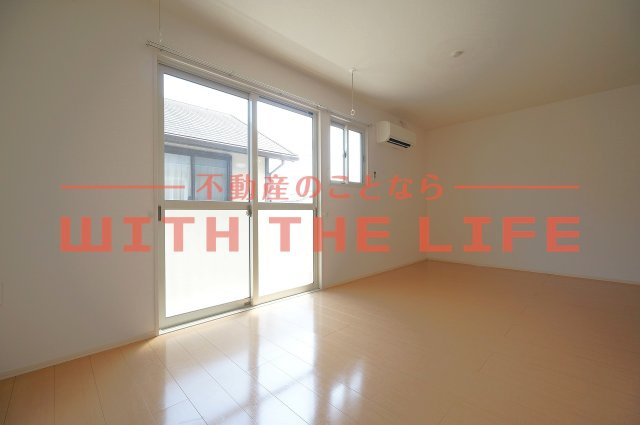 ディアマーレ【10，000円キャッシュバック対象物件】の居間・リビング|居間です