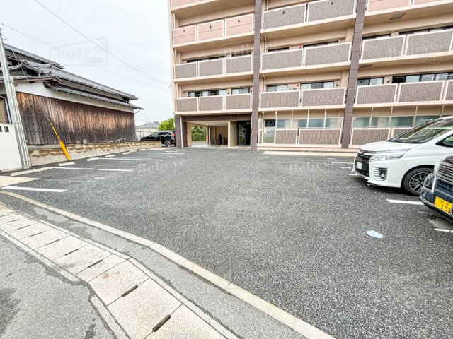 NANA THE STYLE NISHI－KOKUBUの駐車場|駐車スペースもあります☆