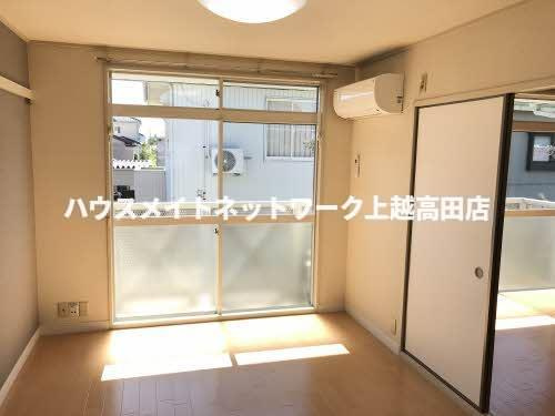 グレース千秋の洋室|洋室
