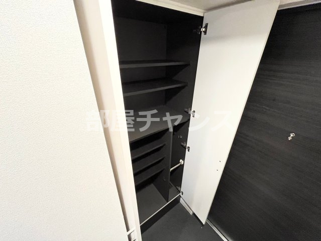 プレサンス新栄町ギャラントの収納