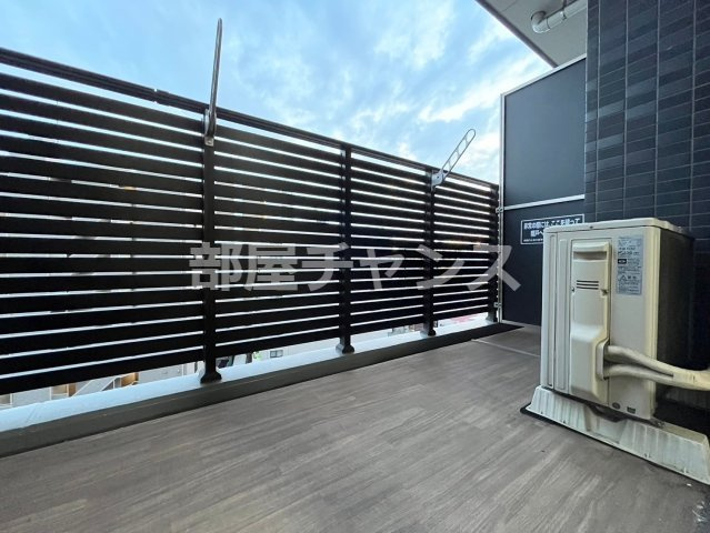 プレサンス新栄町ギャラントのバルコニー