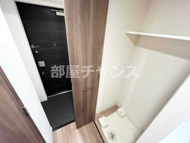 プレサンス新栄町ギャラントの玄関