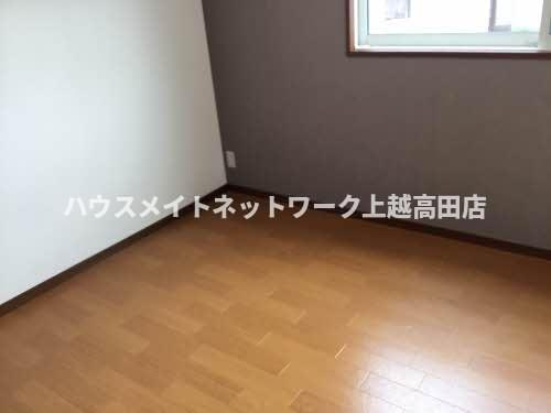 セゾンプリマベーラの洋室|洋室
