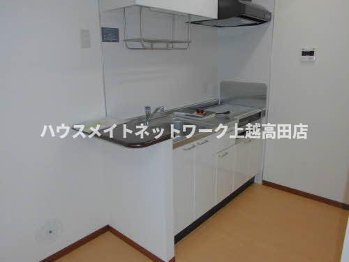 セゾンプリマベーラのキッチン|キッチン（部分的参考201号室反転室内写真）