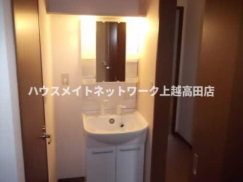 セゾンプリマベーラの独立洗面台|洗髪洗面化粧台

