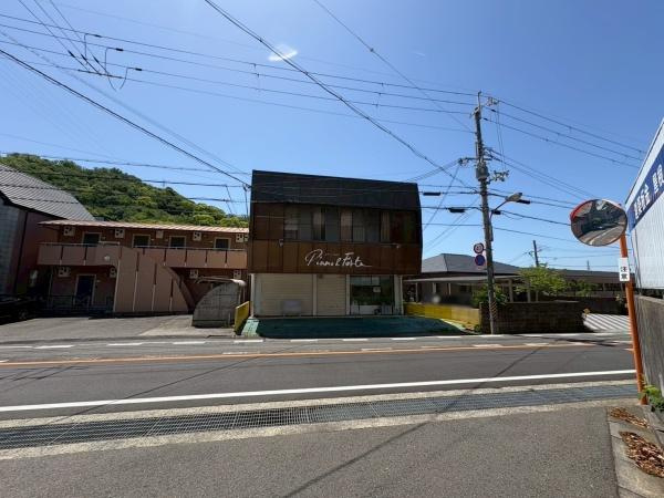 和歌山市鳴神　中古戸建の前面道路含む現地写真
