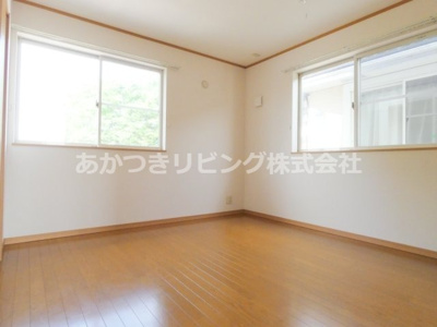 【洋室】 | サウスヒルズB