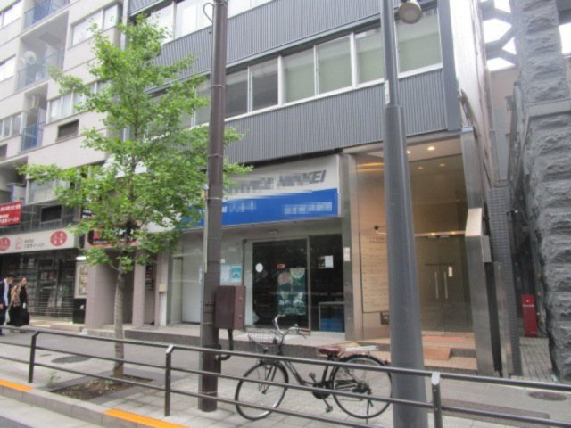 港区六本木２丁目の事務所の外観