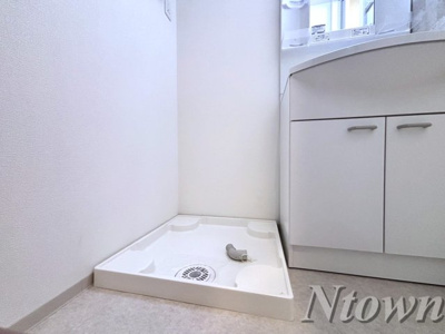 【設備】 | メイクス名駅太閤 | 洗濯機置き場です