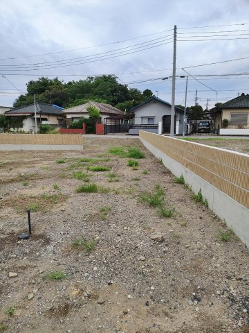 東小保方町分譲地の外観