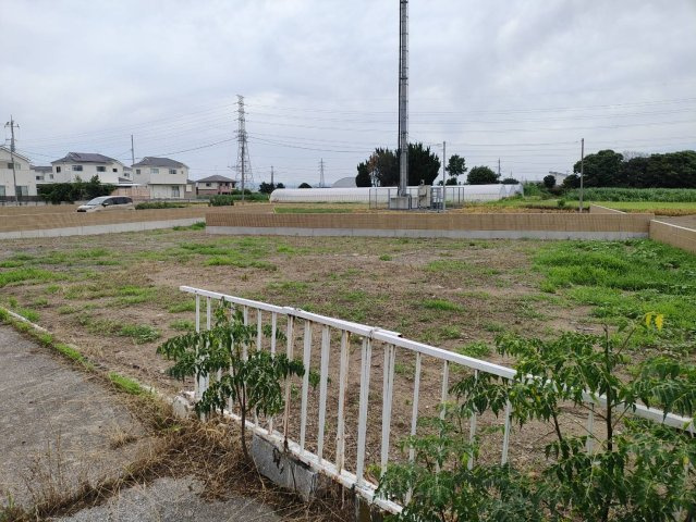 東小保方町分譲地の外観