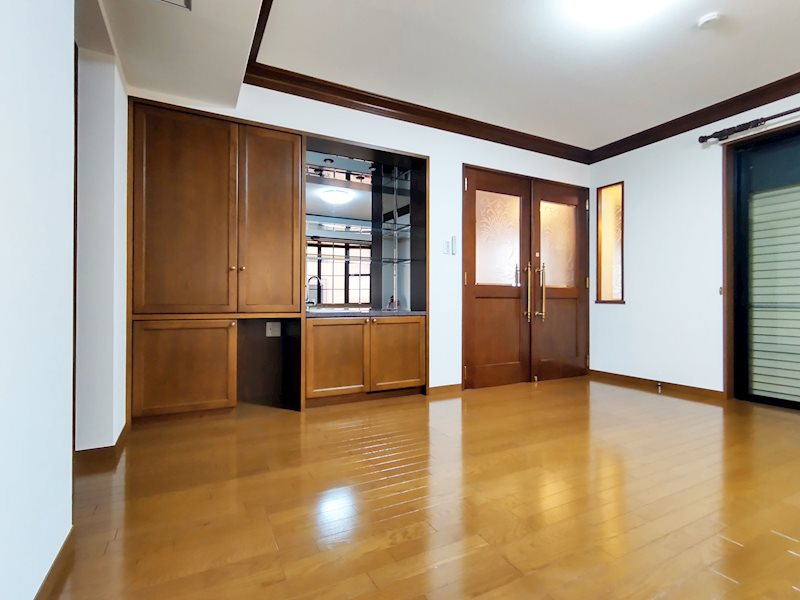 西宮市若草町2丁目戸建の洋室