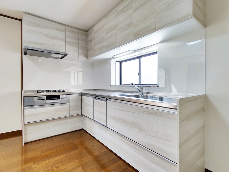 西宮市若草町2丁目戸建のキッチン