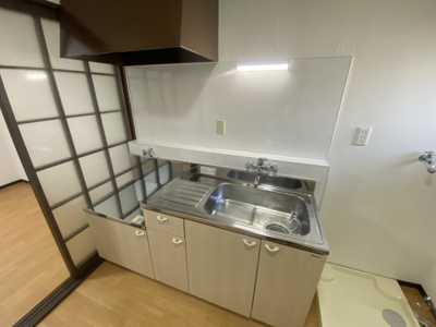 【キッチン】 | コーポMYM | きれいなキッチンです