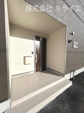 【新築戸建】札幌市豊平区月寒東四条17丁目2棟のエントランス