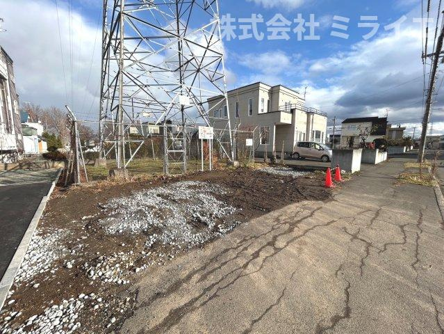 【新築戸建】札幌市豊平区月寒東四条17丁目2棟の駐車場|駐車3～4台可