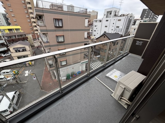 VICTORY HILLS 6.6のバルコニー