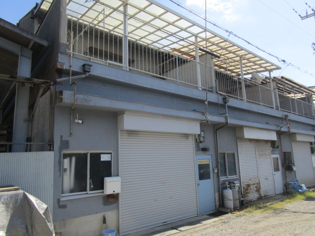 東大阪市衣摺５丁目の倉庫
