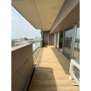 エイルマンション武蔵ヶ丘のバルコニー