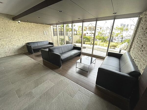 エイルマンション武蔵ヶ丘のロビー