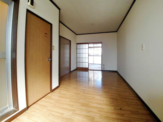 【居間・リビング】 | 第三員規荘 | 他号室参考写真