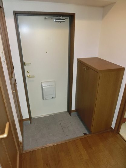 【玄関】ロイヤルメゾンコウシン