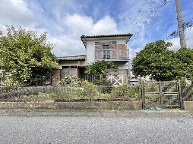 藤岡市藤岡　中古700の前面道路含む現地写真