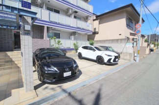 【駐車場】