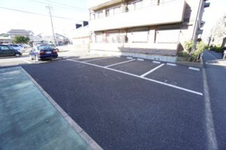 【駐車場】 | セルブランドS