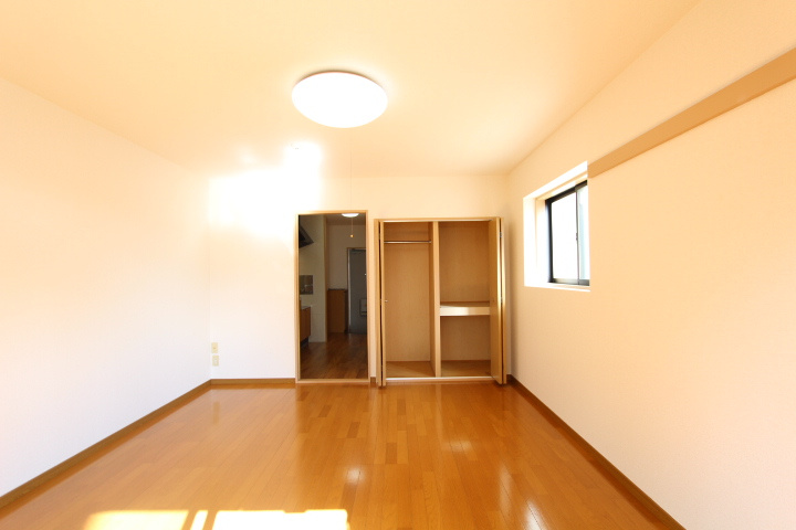 ベルテ勝川の居間・リビング